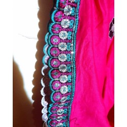 Indiai Felső sok-sok hímzéssel