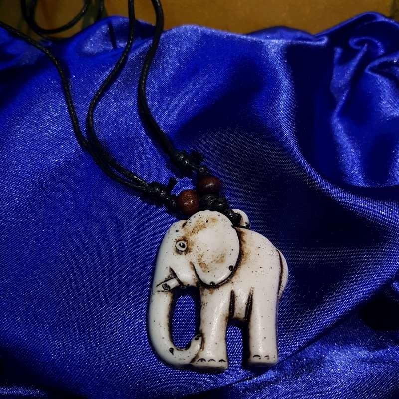 Omos cabochon nyaklánc