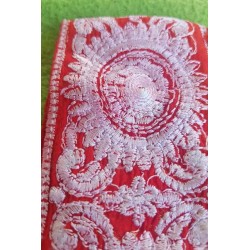 Ruhadíszek - Hímzés csomag Ruhadíszek - Hímzés csomag