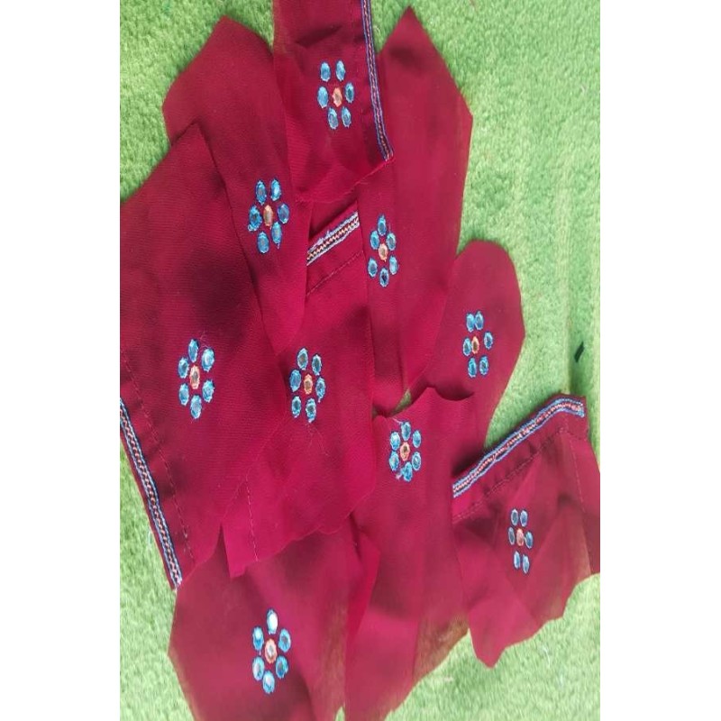 Ruhadíszek - Hímzés csomag 9 db-os