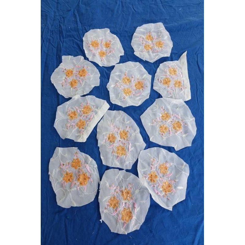 Ruhadíszek - Hímzés csomag Ruhadíszek - Hímzés csomag