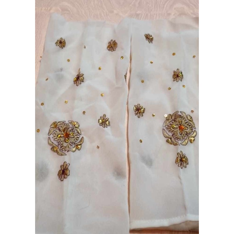 Ruhadíszek - Hímzés csomag