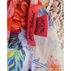 Betsey Johnson Kendő