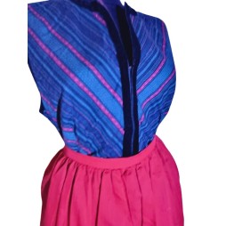 46-os népviseleti ruha köténnyel