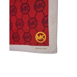 Michael Kors feliratos kendő