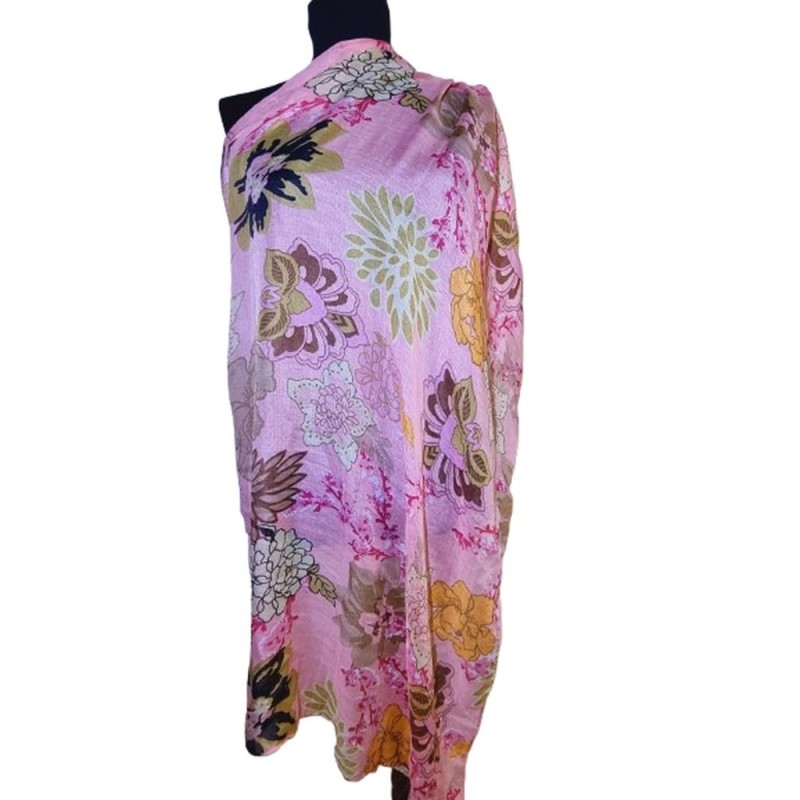 Virágmintás rózsaszín viszkóz kendő – könnyed elegancia 🌸✨