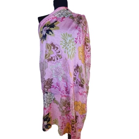 Virágmintás rózsaszín viszkóz kendő – könnyed elegancia 🌸✨