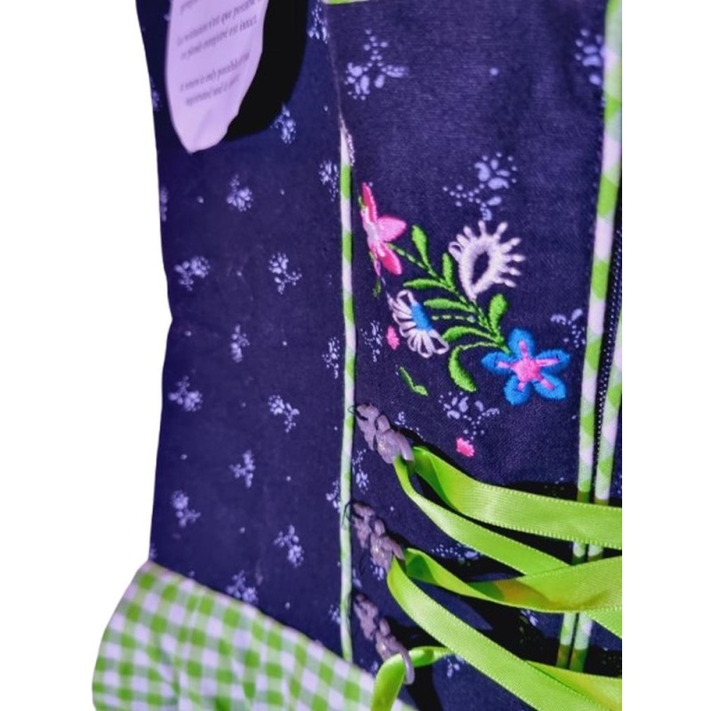 Dirndl ruha zöld-fekete-fehér színben