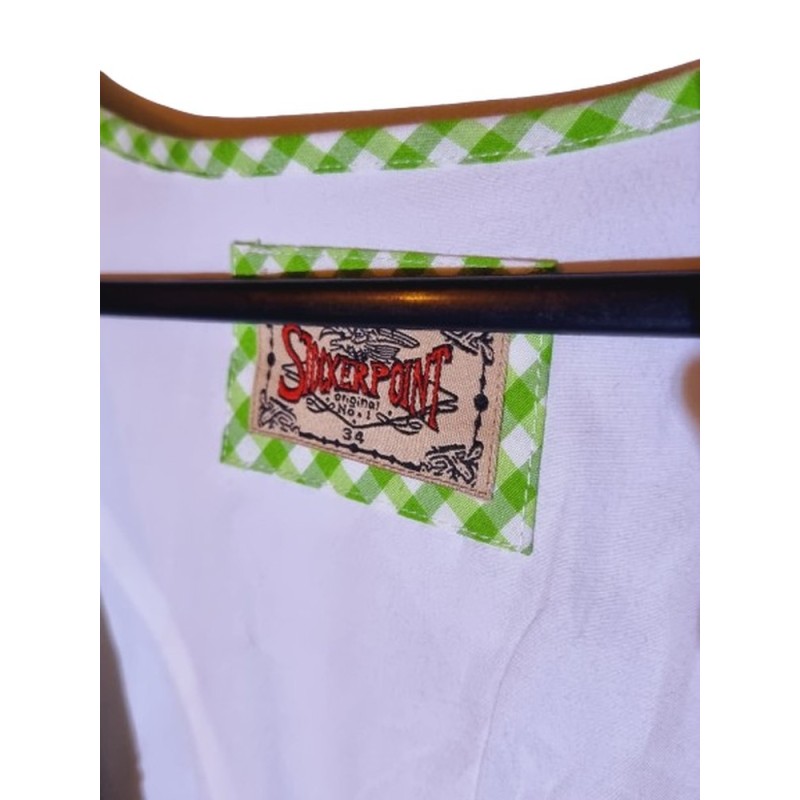 Dirndl ruha zöld-fekete-fehér színben