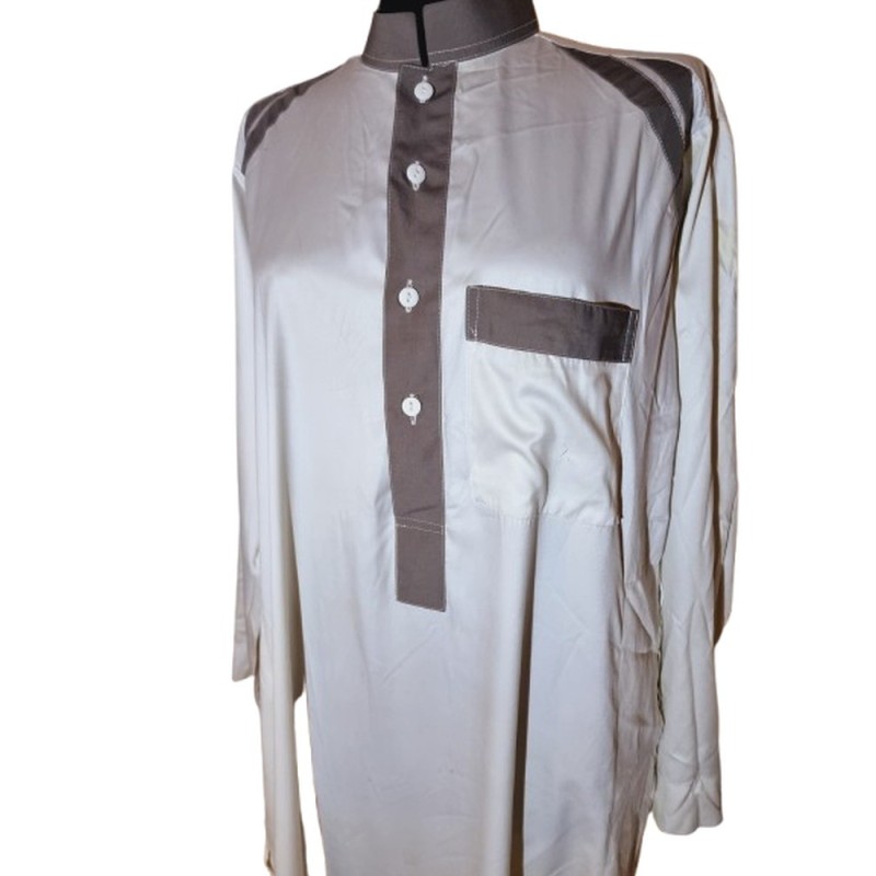 Hagyományos férfi thobe – elegáns és kényelmes - Mentsd meg!