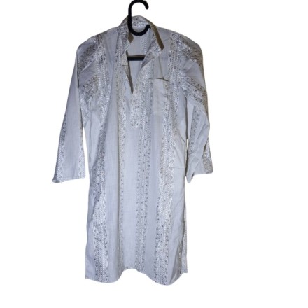 Hagyományos fiú thobe- imaruha