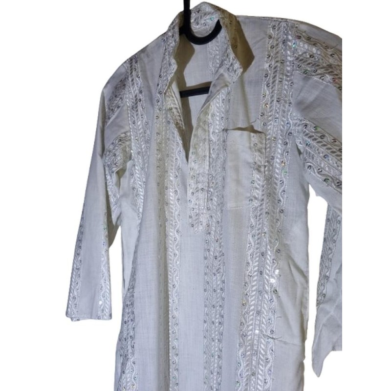 Hagyományos fiú thobe- imaruha