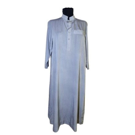 Hagyományos férfi thobe – imaruha