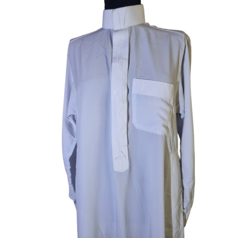 Hagyományos férfi thobe – imaruha