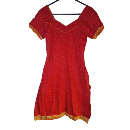 Hímzett pamut – természetes felsők