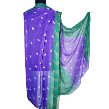 Lila muszlin kendő köves szegéllyel