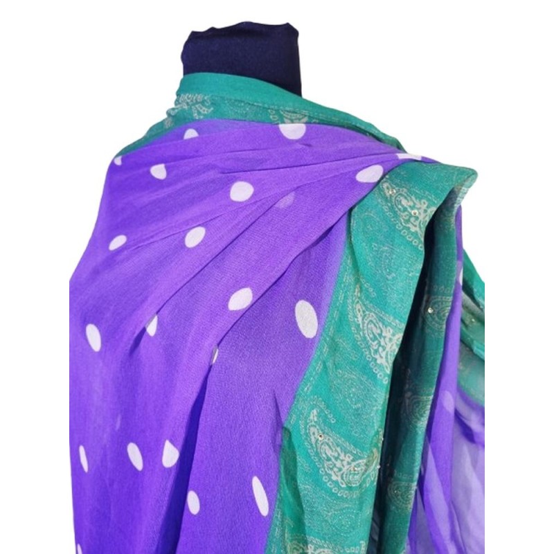 Lila muszlin kendő köves szegéllyel Lila muszlin kendő köves szegéllyel