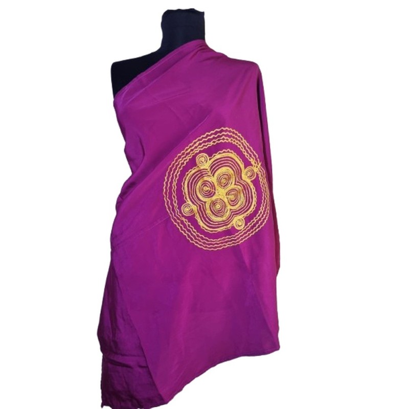 Lila hímzett kendő spirituális mintával Lila hímzett kendő spirituális mintával