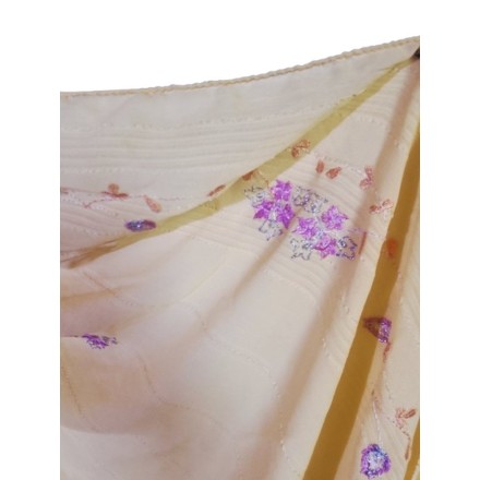 Hímzett indiai muszlin kendő