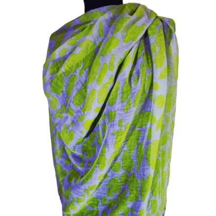 Lila-zöld viszkóz állatmintás kendő