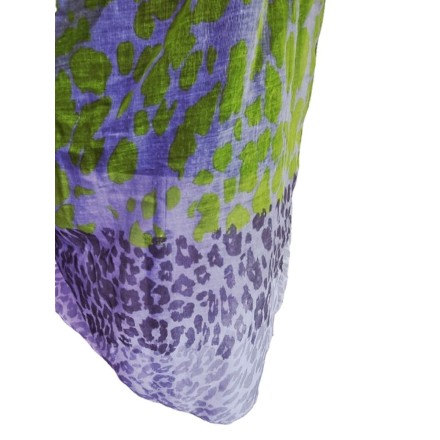 Lila-zöld viszkóz állatmintás kendő