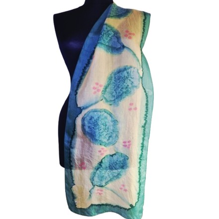 Festett hernyóselyem kendő