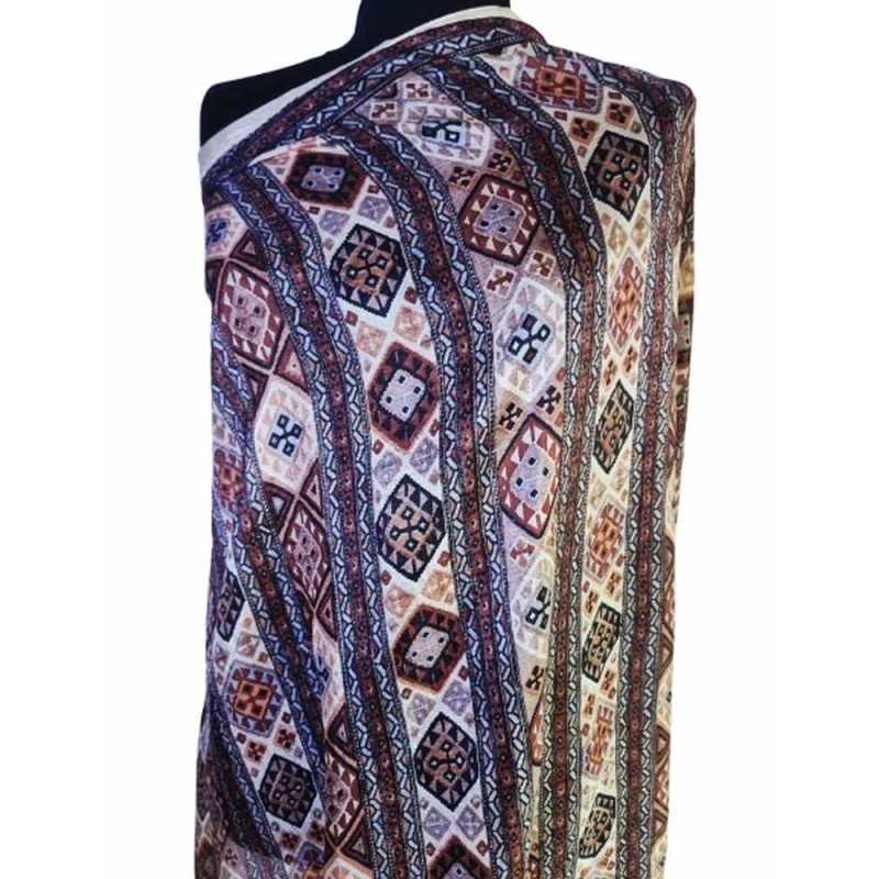 Barna indiai mintás hernyóselyem kendő