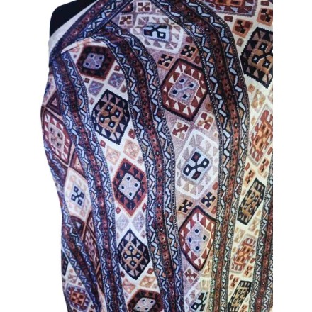 Barna indiai mintás hernyóselyem kendő