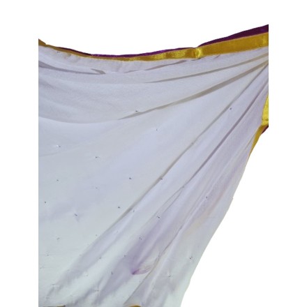 Indiai fehér kendő arany szegéllyel