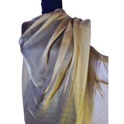 A nap érintése: mustársárga indiai muszlin fátyol A nap érintése: mustársárga indiai muszlin fátyol