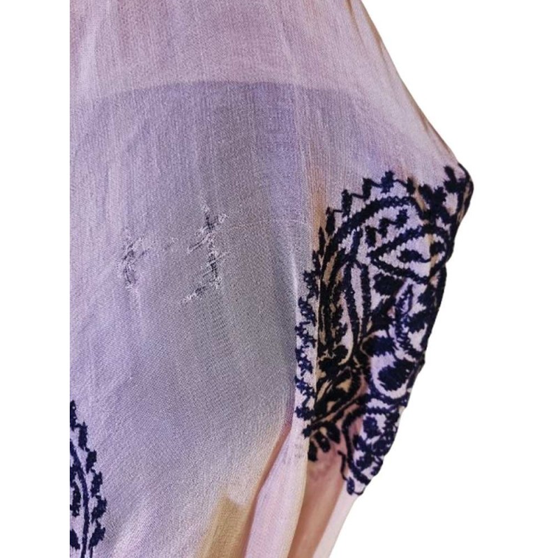 Hímzett fekete-barna poli kendő