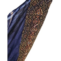 Fekete éjszaka kövei – ragyogó taft kendő