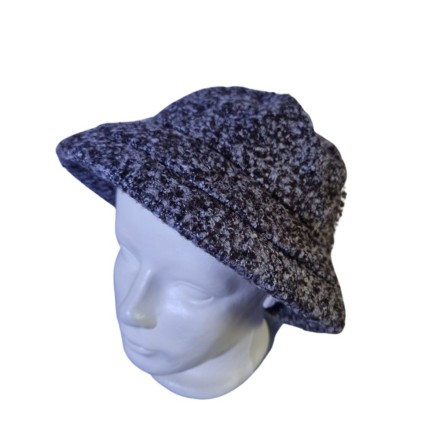 Világosbarna téli kalap