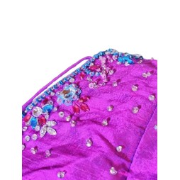 Ragyogó pink choli köves díszítéssel