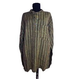 Zöld csíkos nepáli pamut felső – természetes harmónia Zöld csíkos nepáli pamut felső – természetes harmónia