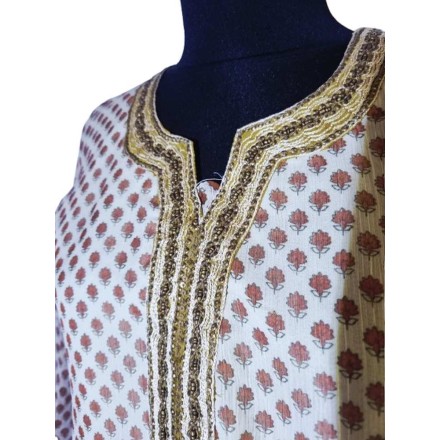 Barna-fehér hímzett indiai felső