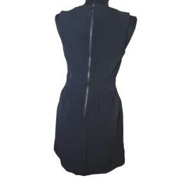 Letisztult vonalak mentén – Mango női ruha