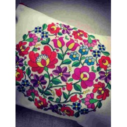 Magyar motívumos neszeszer táska Magyar motívumos neszeszer táska