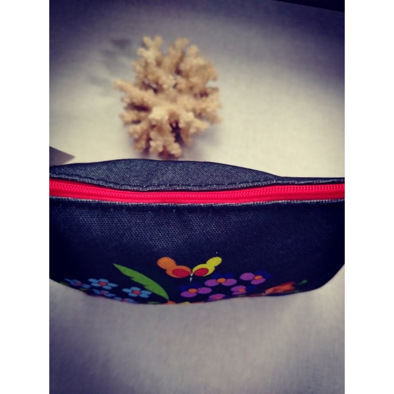 Magyar motívumos neszeszer