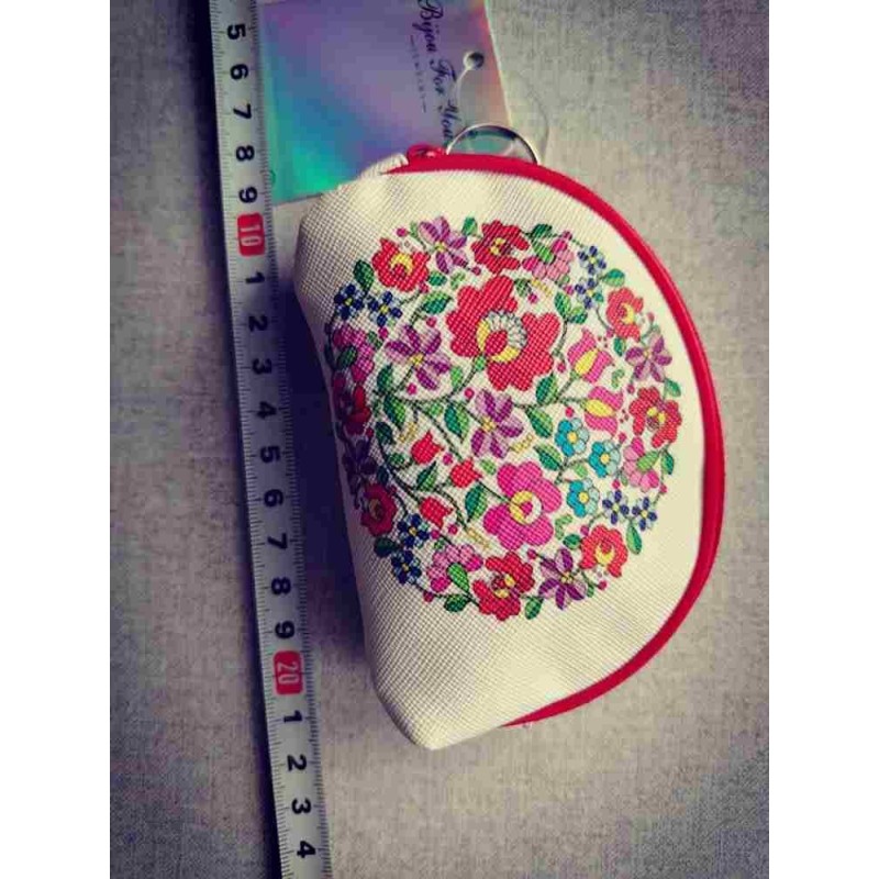 Magyar motívumos pénztárca