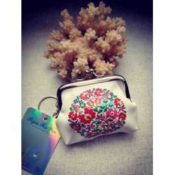 Magyar motívumos buksza Magyar motívumos buksza