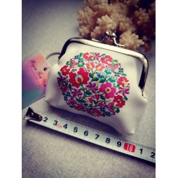 Magyar motívumos buksza Magyar motívumos buksza