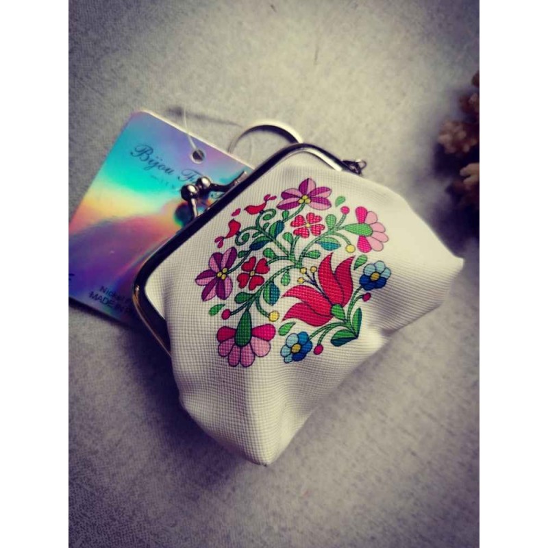 Magyar motívumos buksza tulipános