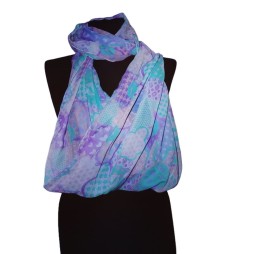 Könnyed színjáték körsál formában