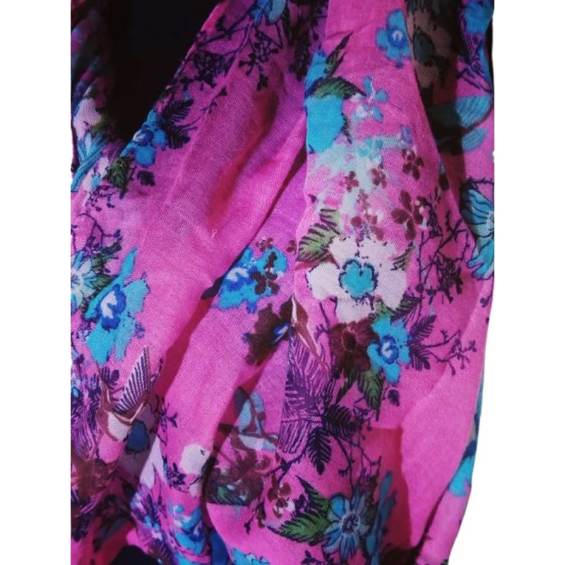 Sokszínű virág mintás körkendő