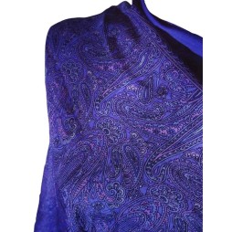 Gloria Vanderbilt kendő – klasszikus eleganciával