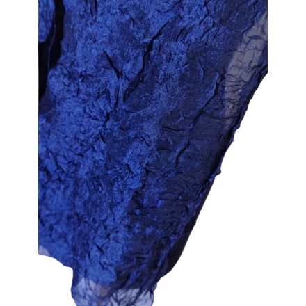 Sötétkék könnyű kendő finom eséssel