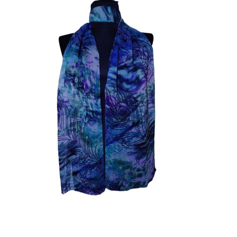 Sokszínű mintás kendő kék tónusokkal Sokszínű mintás kendő kék tónusokkal