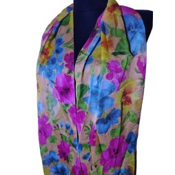 Mentsd meg – Színes virágok derűje, könnyed kendő