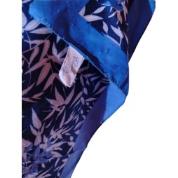 Mentsd meg – Éjkék levelek tánca vintage kendőben